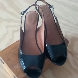 Clarks Black  patent leather dress shoes, size 12 Med.
